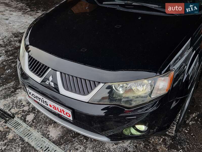 Позашляховик / Кросовер Mitsubishi Outlander XL 2008 в Вінниці