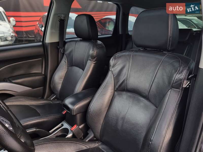 Позашляховик / Кросовер Mitsubishi Outlander XL 2008 в Вінниці