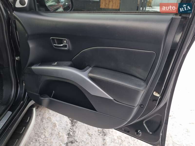 Позашляховик / Кросовер Mitsubishi Outlander XL 2008 в Вінниці