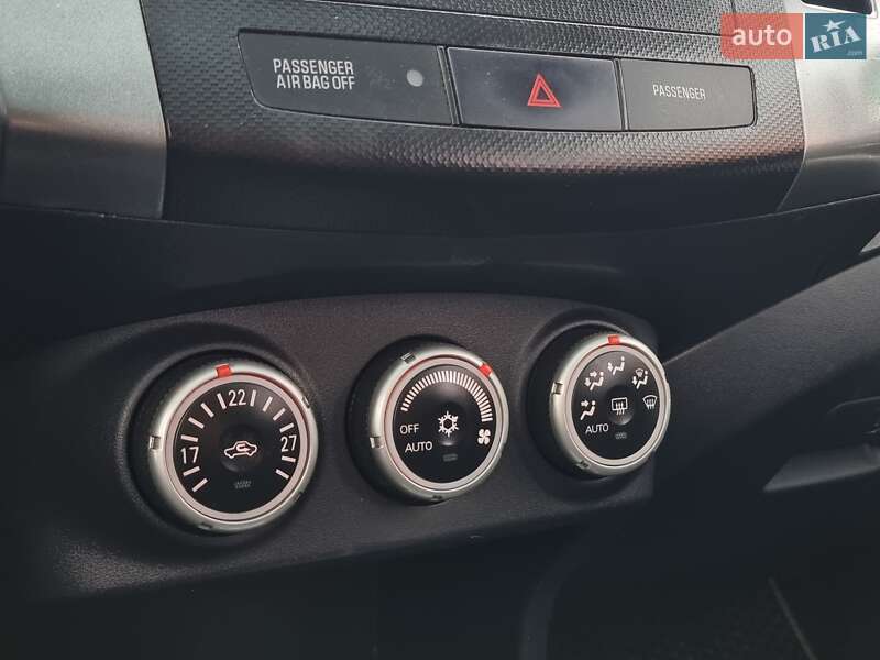 Позашляховик / Кросовер Mitsubishi Outlander XL 2008 в Вінниці