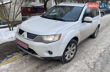 Позашляховик / Кросовер Mitsubishi Outlander XL 2008 в Житомирі