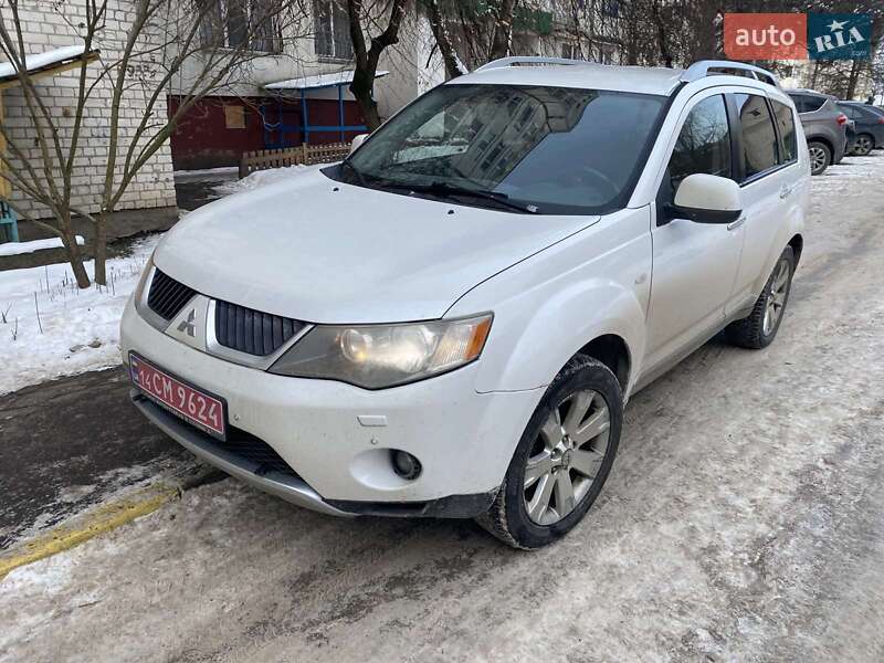 Внедорожник / Кроссовер Mitsubishi Outlander XL 2008 в Житомире