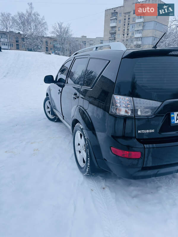 Внедорожник / Кроссовер Mitsubishi Outlander XL 2008 в Лозовой