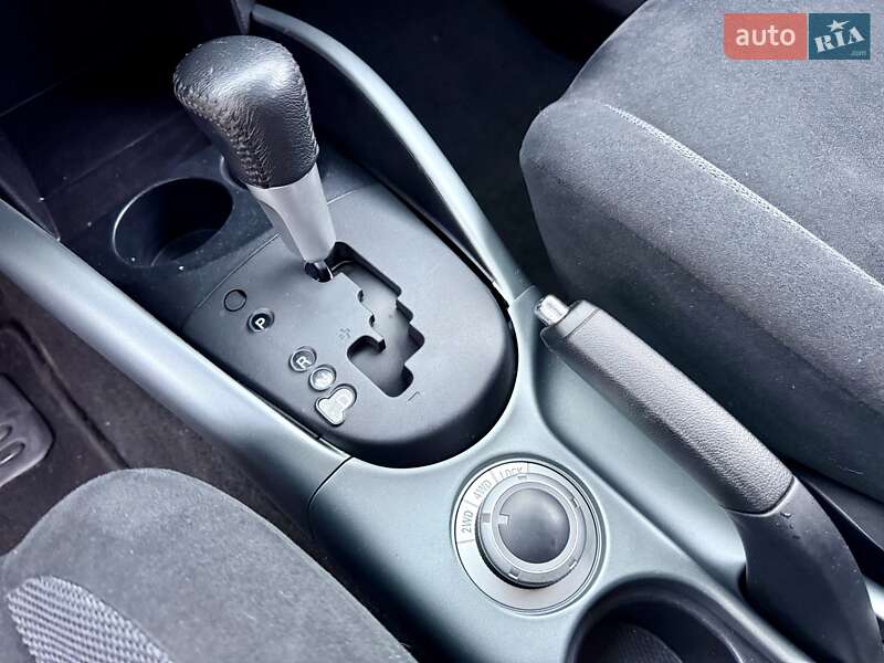 Внедорожник / Кроссовер Mitsubishi Outlander XL 2007 в Днепре