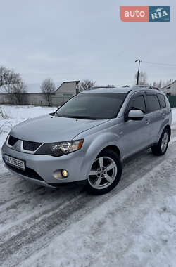 Позашляховик / Кросовер Mitsubishi Outlander XL 2008 в Броварах