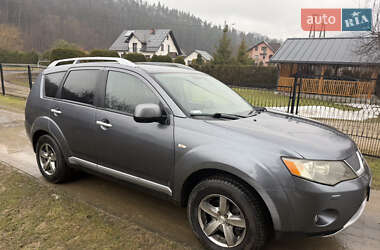 Внедорожник / Кроссовер Mitsubishi Outlander XL 2008 в Ивано-Франковске