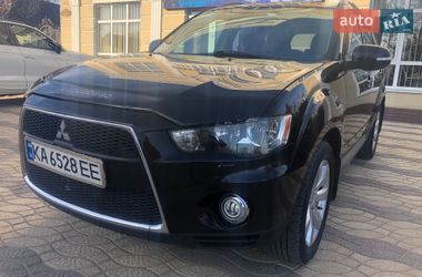 Позашляховик / Кросовер Mitsubishi Outlander XL 2010 в Миколаєві