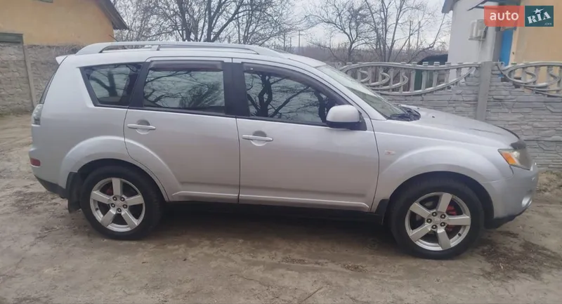 Mitsubishi Outlander XL 2007