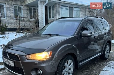 Позашляховик / Кросовер Mitsubishi Outlander XL 2011 в Тернополі
