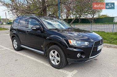 Позашляховик / Кросовер Mitsubishi Outlander XL 2011 в Білій Церкві