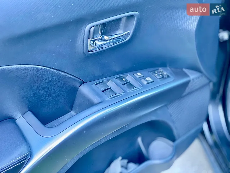 Mitsubishi Outlander XL 2007 VIN JMBXLCW6W7Z001722 фото оголошення 25 з 78