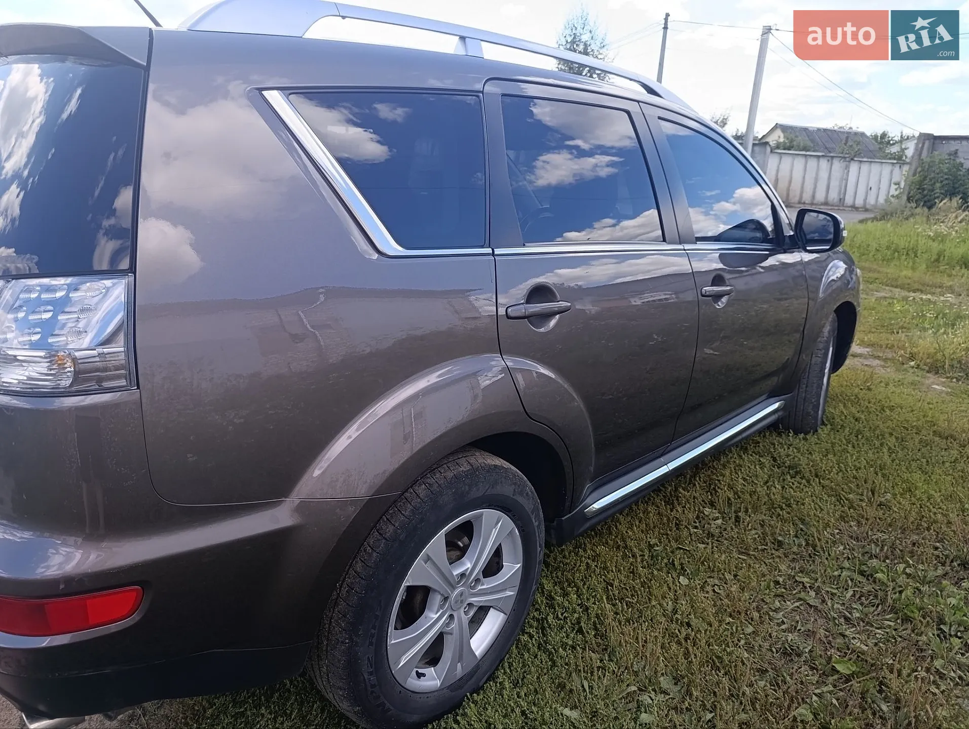 2010 Mitsubishi Outlander - мініатюра 2