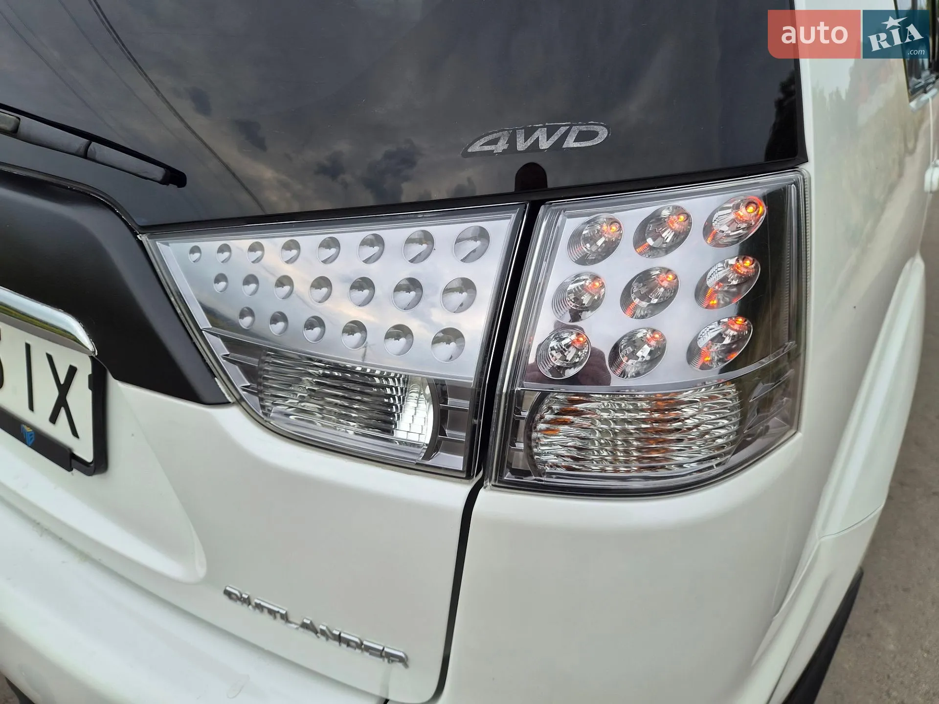 2011 Mitsubishi Outlander - мініатюра 13