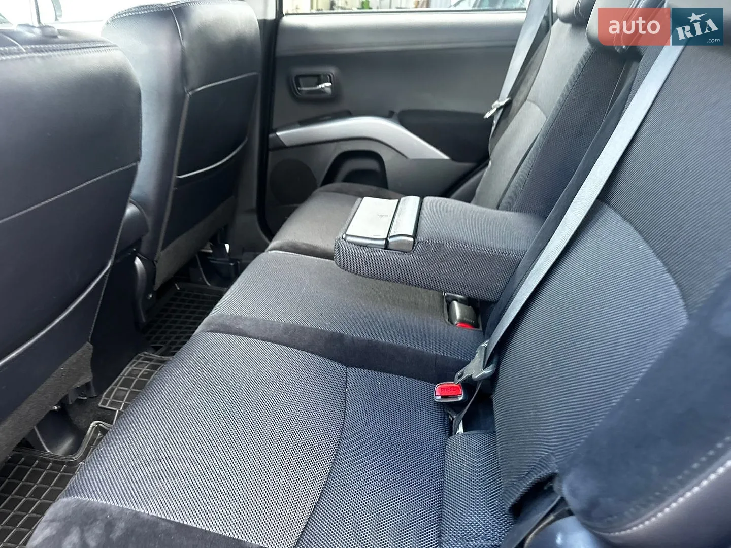 2011 Mitsubishi Outlander - мініатюра 20