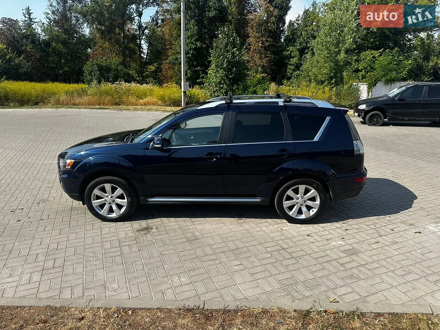 2010 Mitsubishi Outlander - мініатюра 12