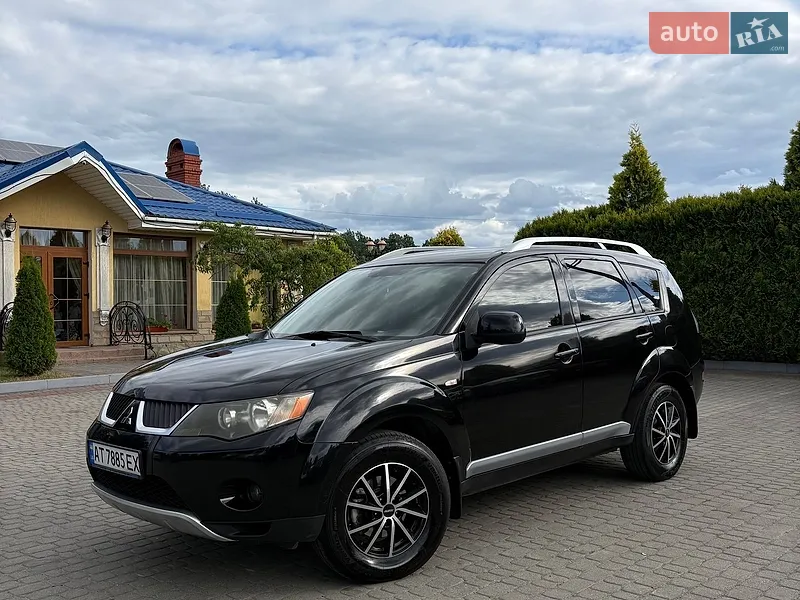 Mitsubishi Outlander XL