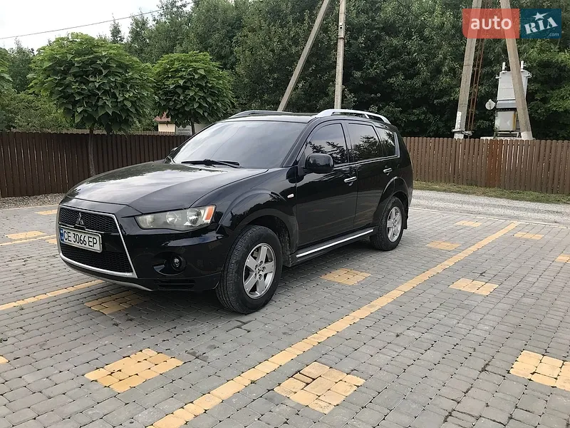 Mitsubishi Outlander XL