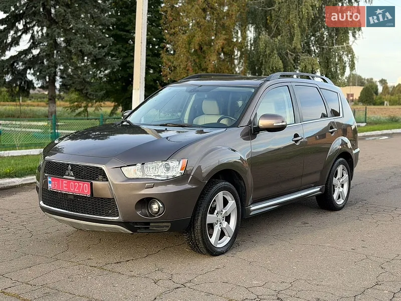 Mitsubishi Outlander XL