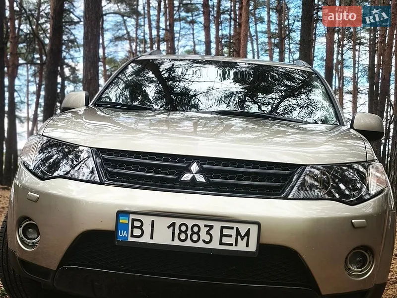 Mitsubishi Outlander XL
