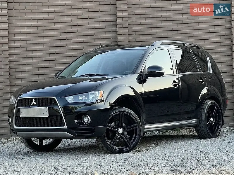 Mitsubishi Outlander XL