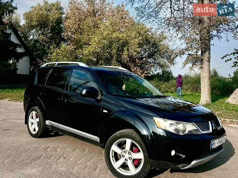 Mitsubishi Outlander XL