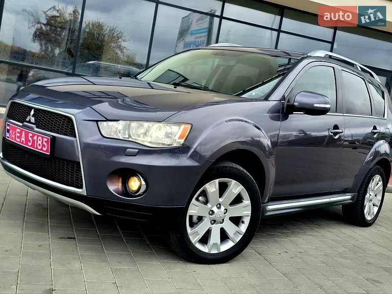 Mitsubishi Outlander XL