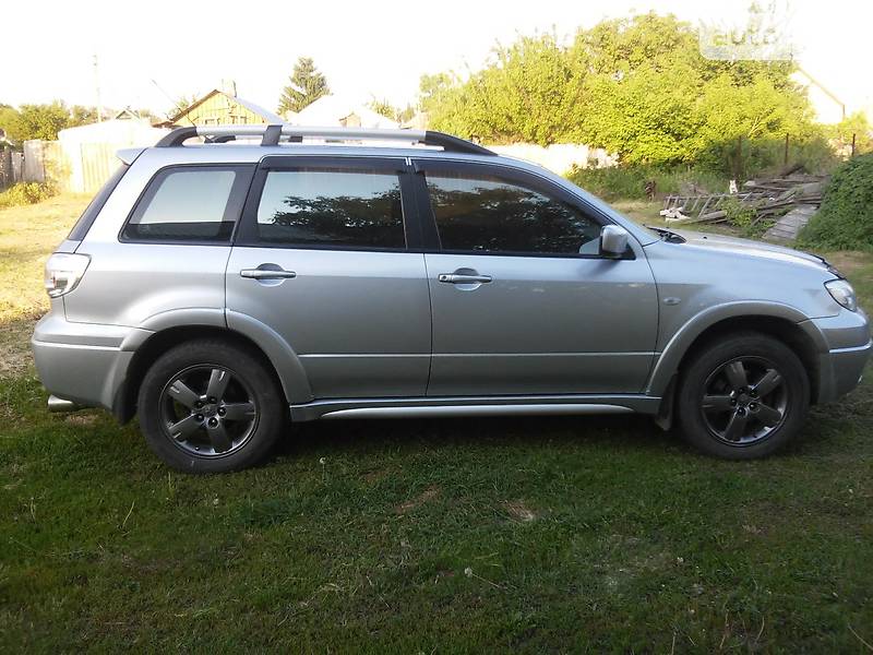 Mitsubishi Outlander 2007 року