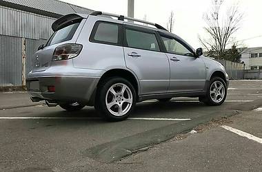 Внедорожник / Кроссовер Mitsubishi Outlander 2004 в Одессе