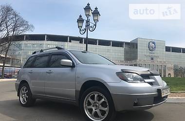 Внедорожник / Кроссовер Mitsubishi Outlander 2004 в Одессе