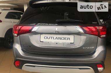 Внедорожник / Кроссовер Mitsubishi Outlander 2018 в Полтаве
