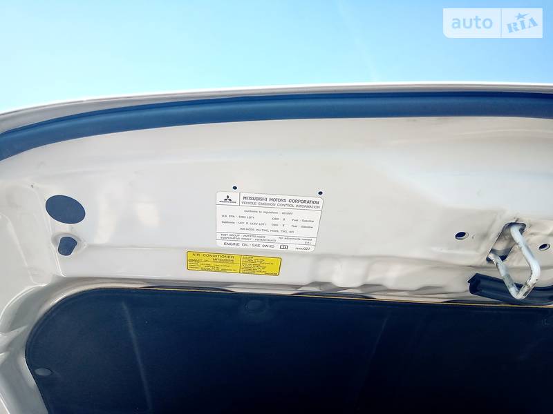 Внедорожник / Кроссовер Mitsubishi Outlander 2014 в Киеве