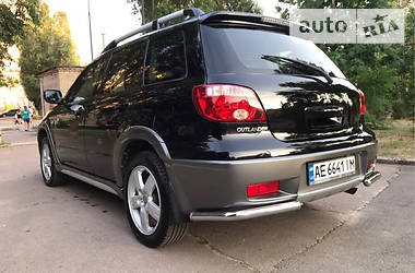 Внедорожник / Кроссовер Mitsubishi Outlander 2004 в Полтаве