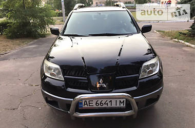 Внедорожник / Кроссовер Mitsubishi Outlander 2004 в Полтаве