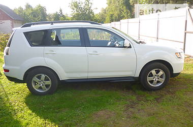 Внедорожник / Кроссовер Mitsubishi Outlander 2010 в Киеве