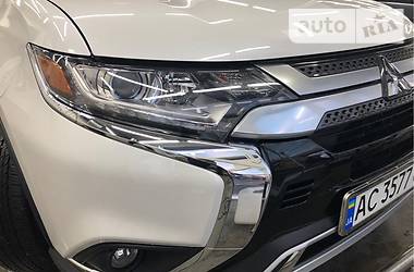 Внедорожник / Кроссовер Mitsubishi Outlander 2019 в Луцке