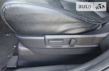Позашляховик / Кросовер Mitsubishi Outlander 2013 в 