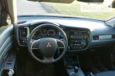 Позашляховик / Кросовер Mitsubishi Outlander 2014 в Запоріжжі