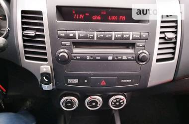 Позашляховик / Кросовер Mitsubishi Outlander 2007 в 
