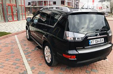 Позашляховик / Кросовер Mitsubishi Outlander 2010 в 