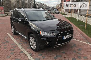 Позашляховик / Кросовер Mitsubishi Outlander 2010 в 