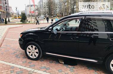 Позашляховик / Кросовер Mitsubishi Outlander 2010 в 