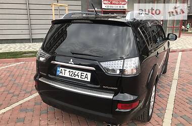 Позашляховик / Кросовер Mitsubishi Outlander 2010 в 