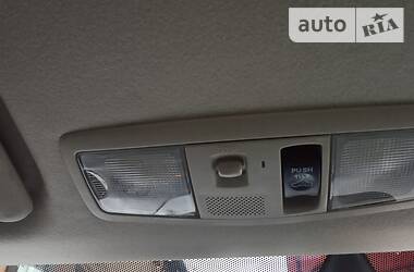 Позашляховик / Кросовер Mitsubishi Outlander 2014 в 