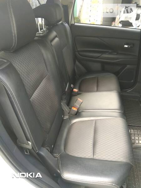 Позашляховик / Кросовер Mitsubishi Outlander 2014 в Вінниці