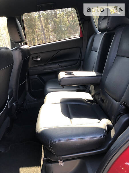 Позашляховик / Кросовер Mitsubishi Outlander 2017 в Києві фото 25 Позашляховик / Кросовер Mitsubishi Outlander 2017 в Києві