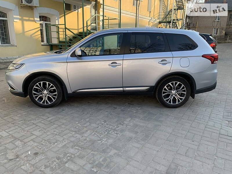 Універсал Mitsubishi Outlander 2016 в Сумах фото 11 Універсал Mitsubishi Outlander 2016 в Сумах