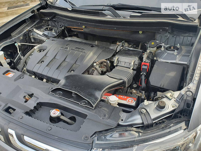 Позашляховик / Кросовер Mitsubishi Outlander 2013 в Кропивницькому