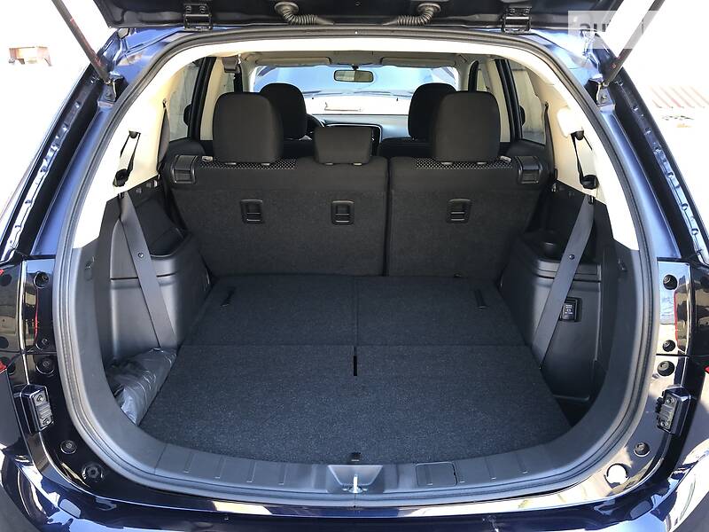 Позашляховик / Кросовер Mitsubishi Outlander 2018 в Вознесенську фото 18 Позашляховик / Кросовер Mitsubishi Outlander 2018 в Вознесенську