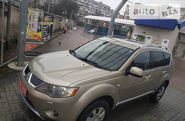 Позашляховик / Кросовер Mitsubishi Outlander 2009 в 