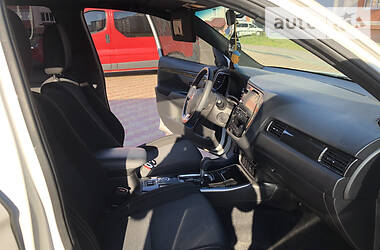 Позашляховик / Кросовер Mitsubishi Outlander 2018 в Чорткові